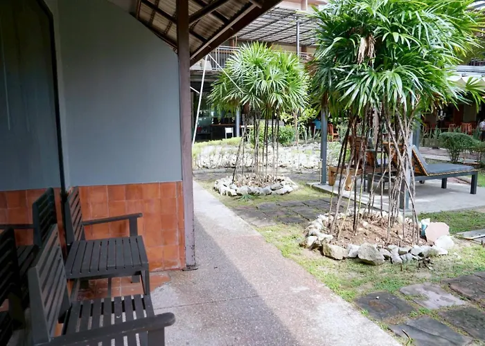 Basaya Beach Hotel & Resort Pattaya