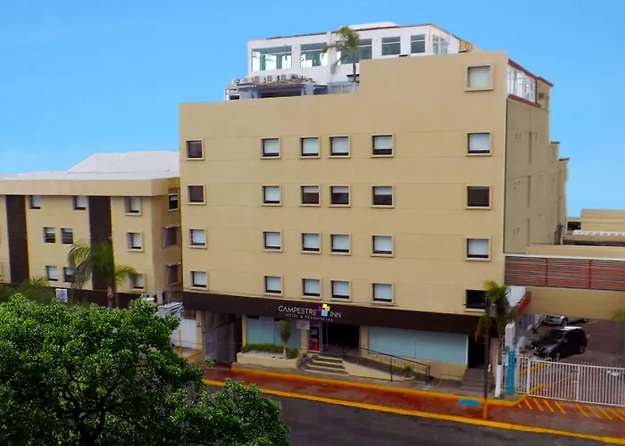 Hotel Campestre Inn León