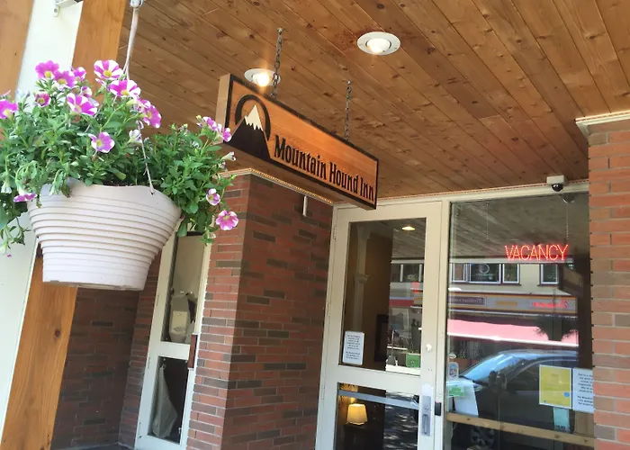 Mountain Hound Inn Nelson