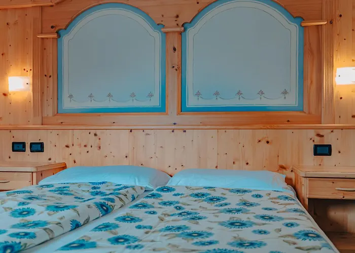 Hotel Garni Eden Canazei