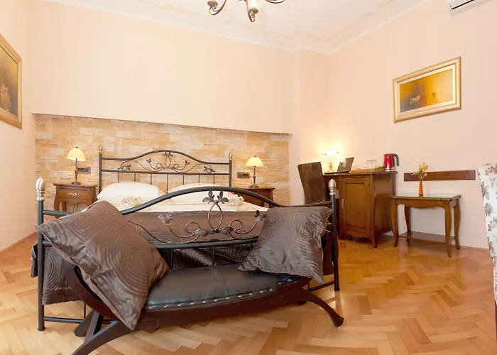 Unique Luxury Rooms