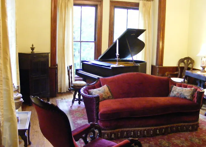 Adair Manor Bed & Breakfast Adairsville