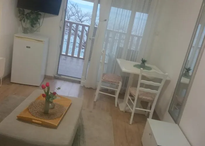 Super Horizont- Sea View Apartments With Private Jacuzzi Time & Free Parking