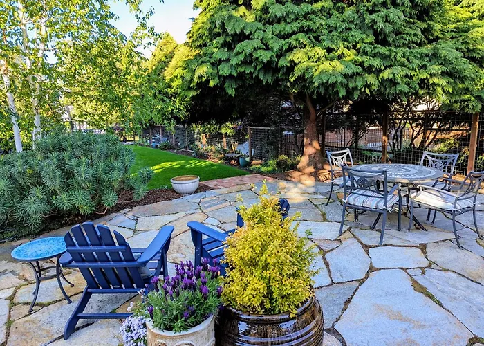 Ravenscroft Inn