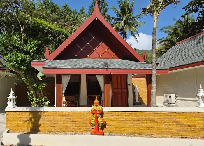 Crystal Bay Yacht Club Beach Resort Lamai Beach 