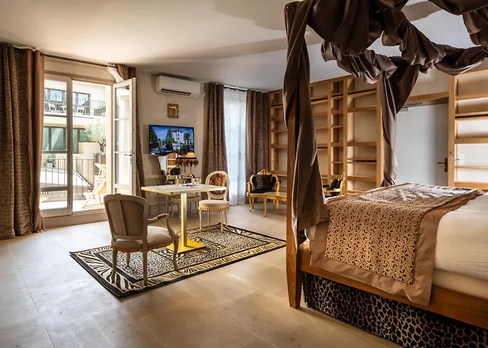 Le Clos Violette et Le 11 D'Aglaé - Hôtel de Charme Design de Luxe