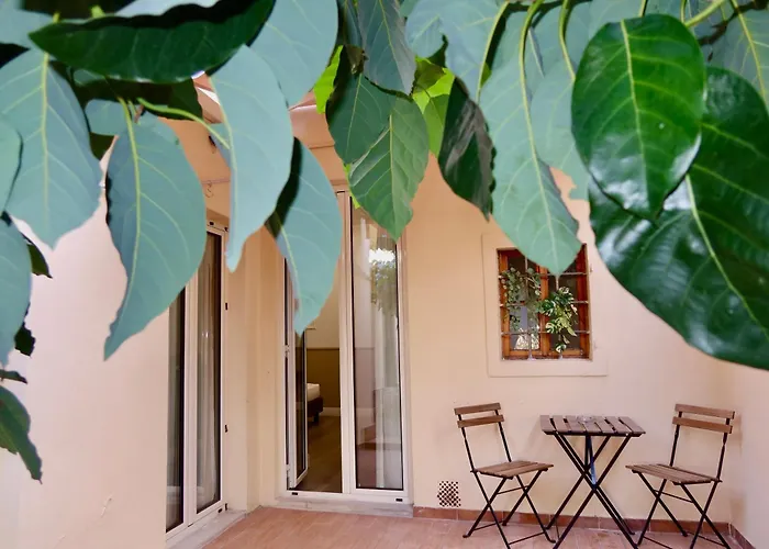 El Roy Garden Rooms