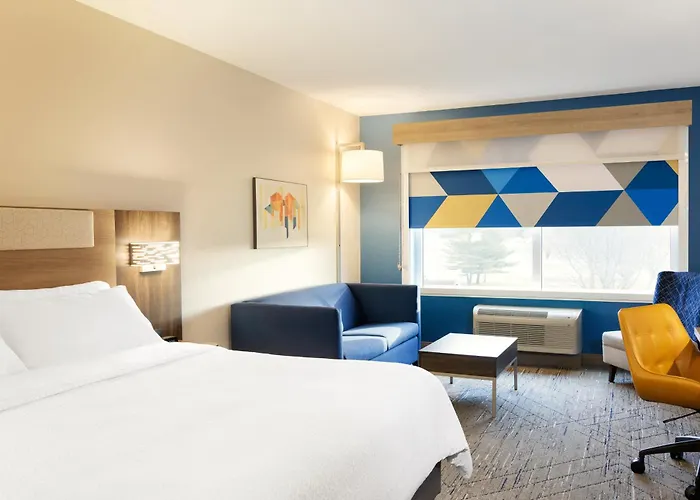 Holiday Inn Express & Suites Charlotte North By Ihg