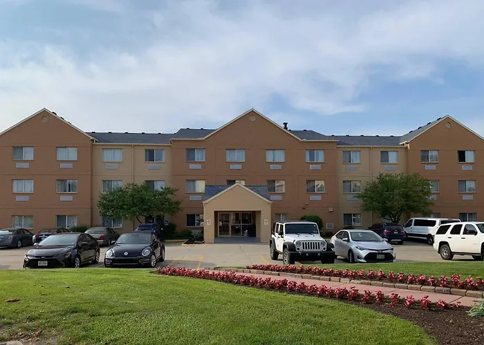 Clarion Inn Fairborn - Dayton Near Wright Patterson