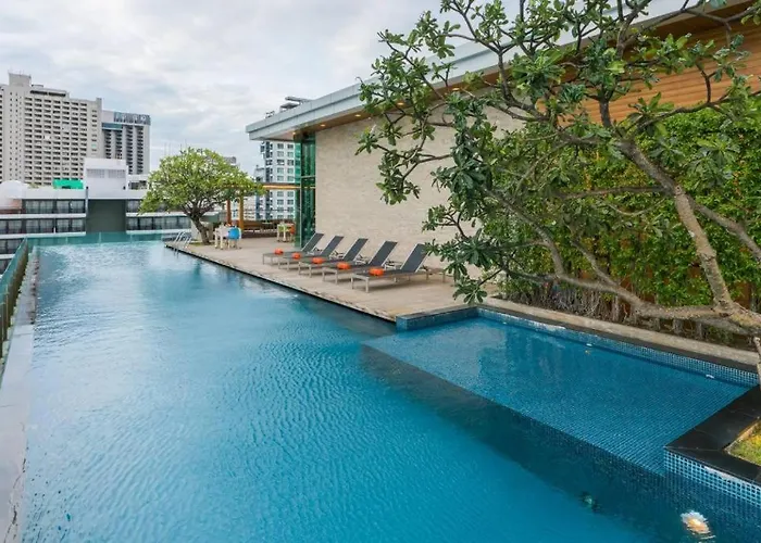 Seven Zea Chic Hotel