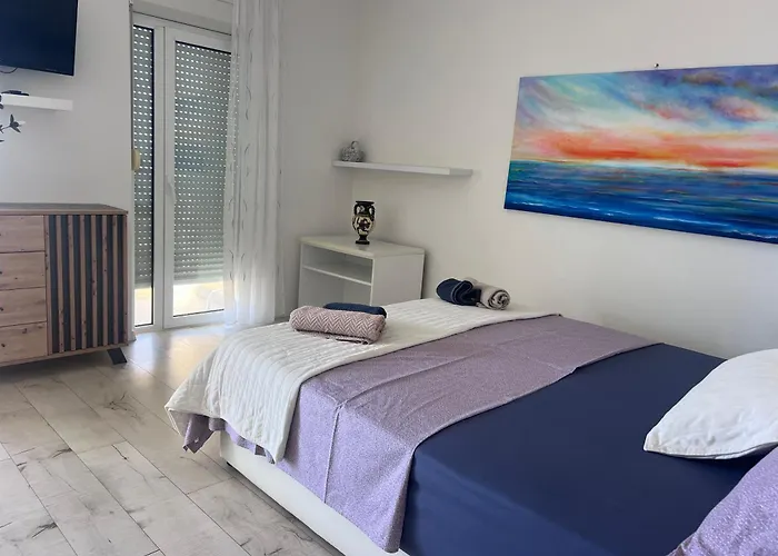 Super Horizont- Sea View Apartments With Private Jacuzzi Time & Free Parking