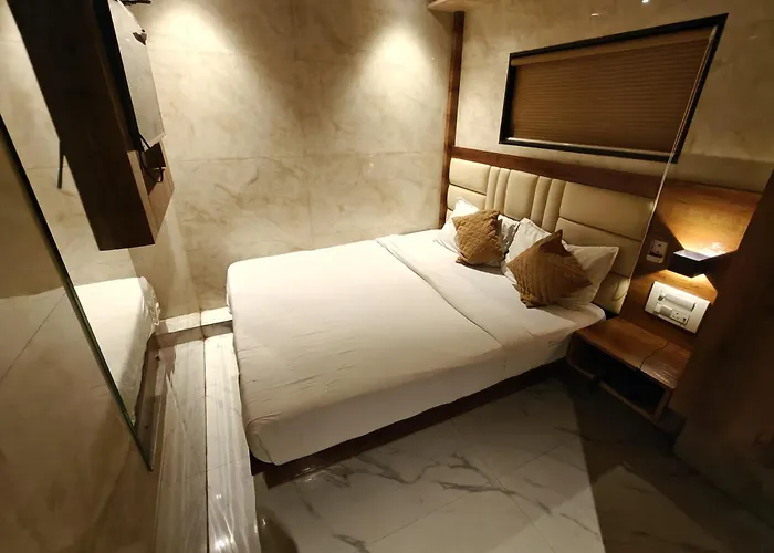 Hotel Omega