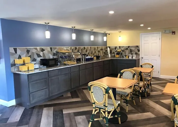 Days Inn By Wyndham Knoxville North