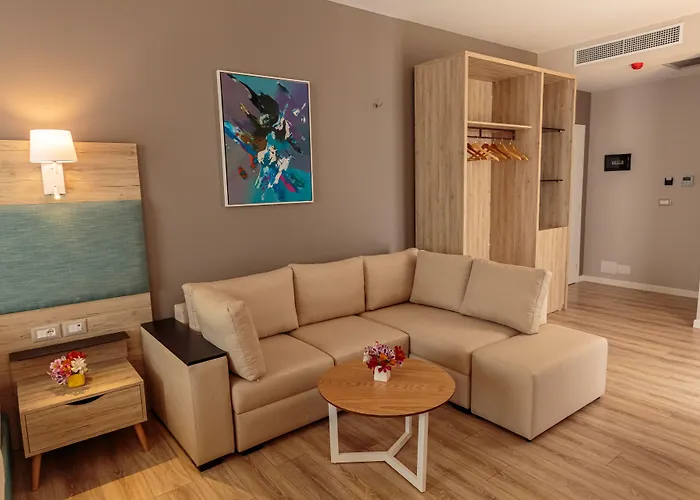 Regina Blu Hotel Radhime