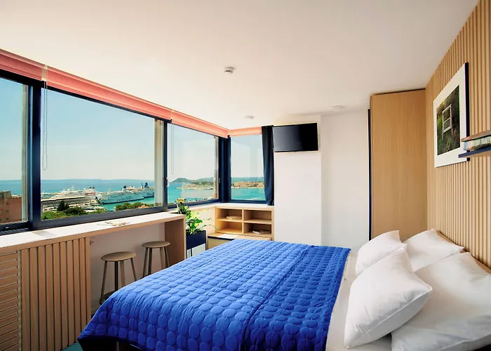 Horizon Luxury Suites & Design Rooms