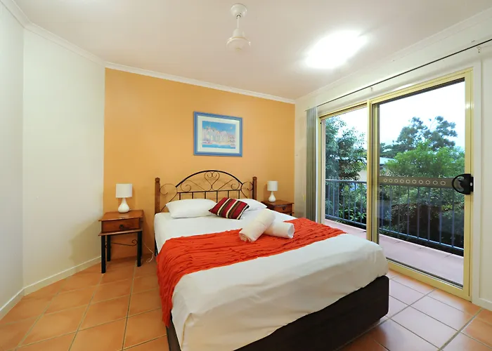 At Beach Court Holiday Villas