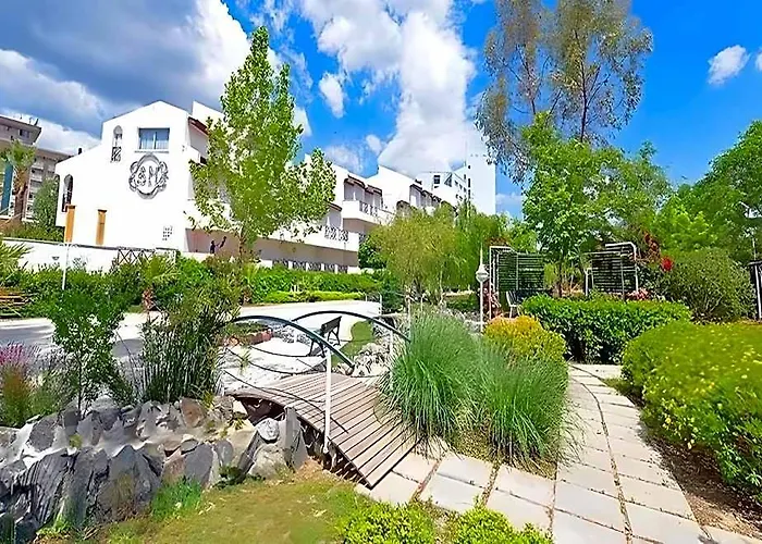 Sentinus Hotel