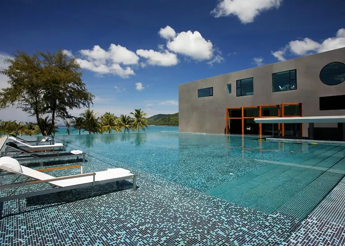 B - Lay Tong Resort Phuket