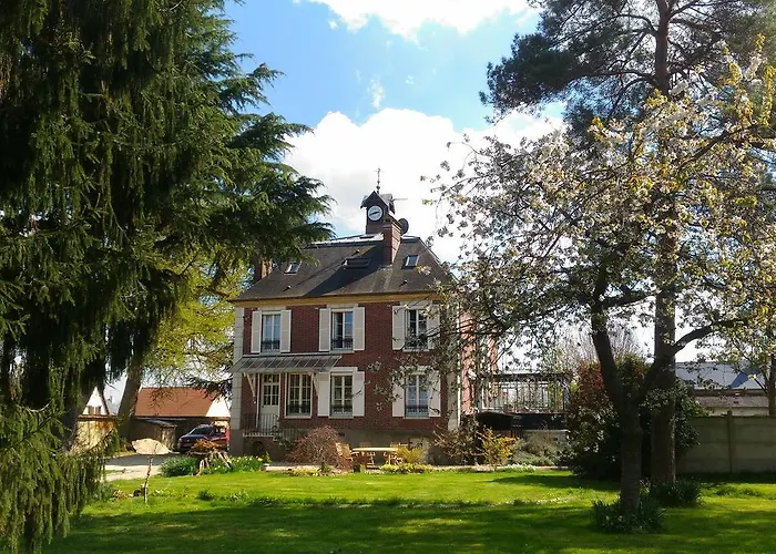 Bed and Breakfast Le Jardin Des Erables à Saint-Marcel 