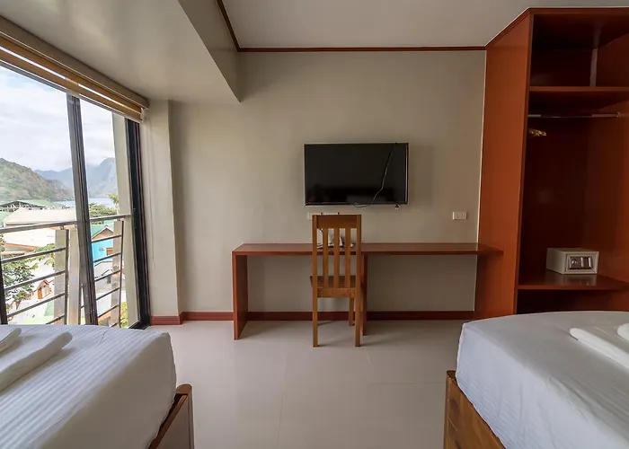 Coral Cliff Hotel El Nido