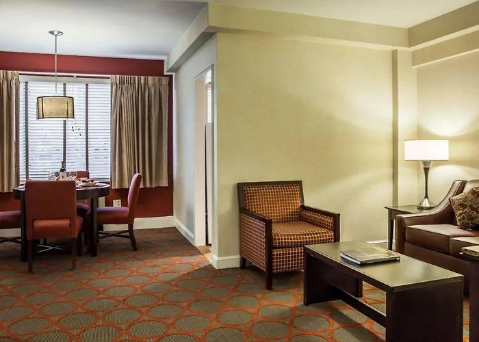The Virginian Suites, Ascend Hotel Collection Arlington